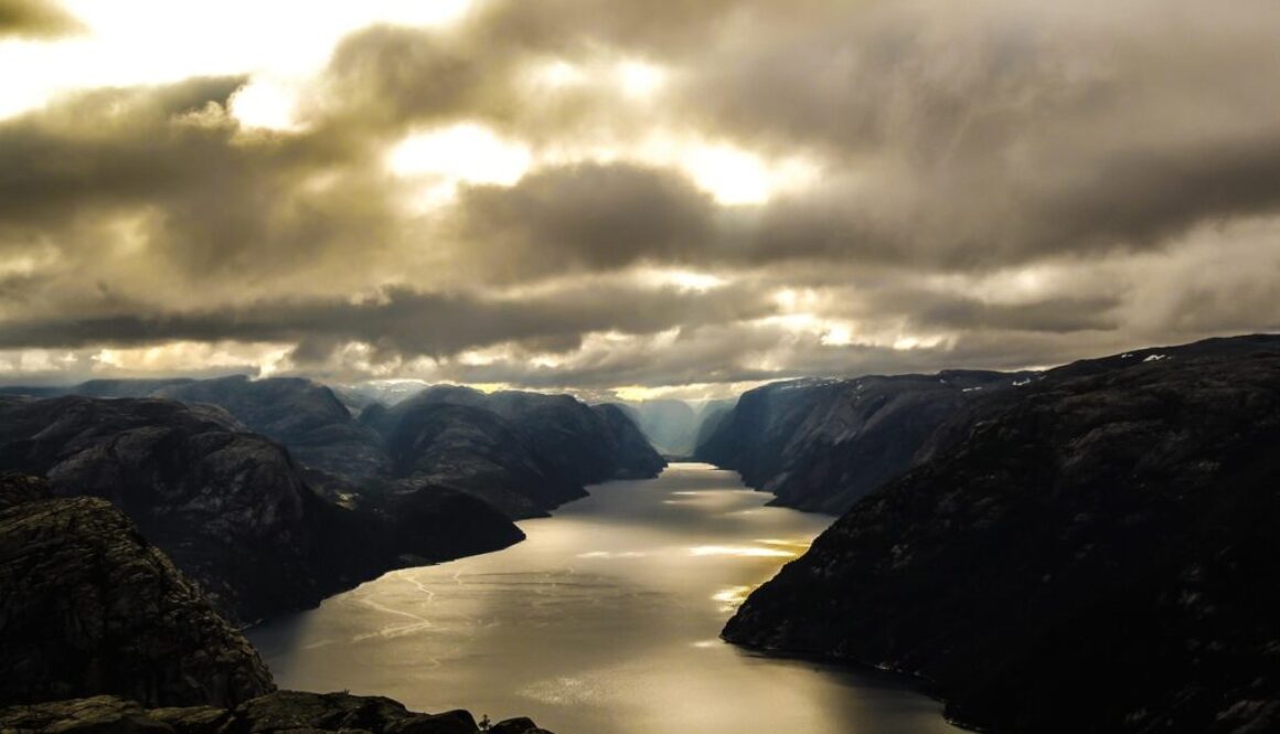 fjord-1226822_1280